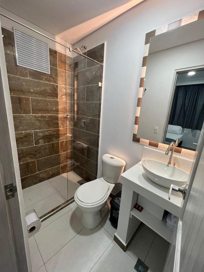 El Oscar Hotel ميديلين المظهر الخارجي الصورة